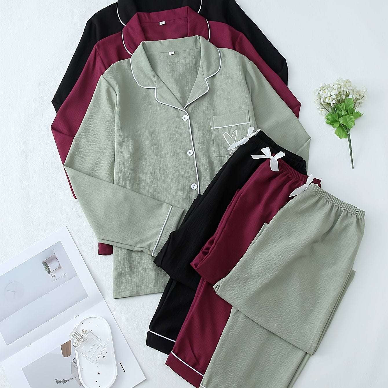 Women's Heart Print Pajama Set with Long-Sleeve Top and Elastic Waist Pants for Fall