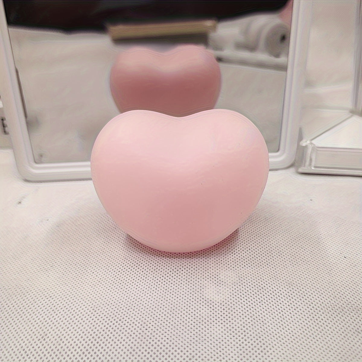 LED Love-Shaped Light for Christmas Holiday Decor and Gifts Battery-Powered Compact Design