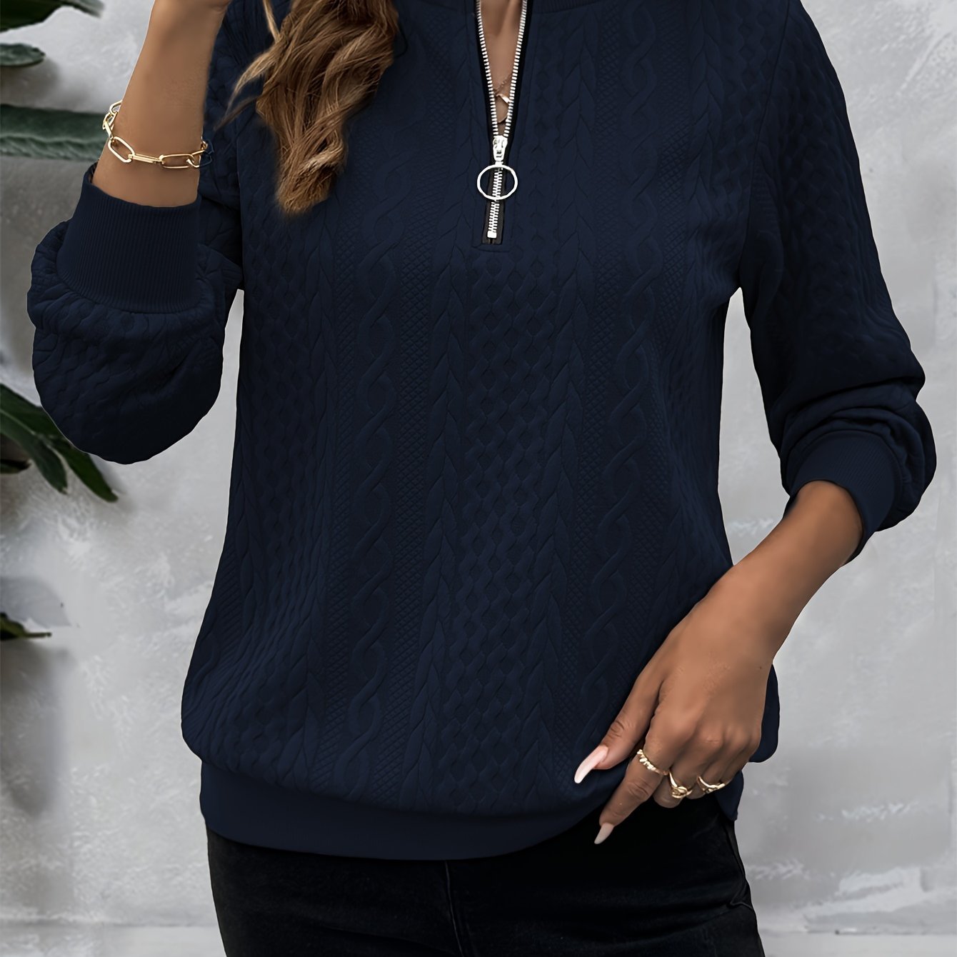 Women's Textured Solid Zip Crew Sweatshirt Fall Winter Polyester Knit Crew Neck