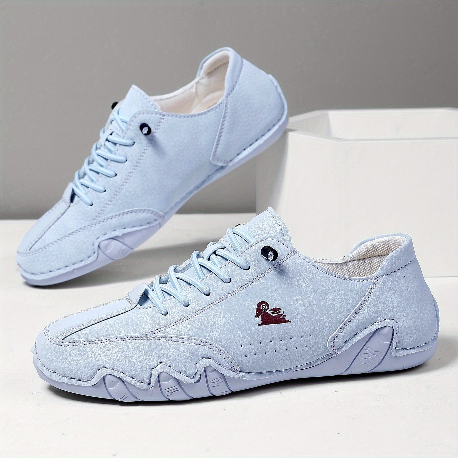 Women's Lightweight Breathable Canvas Sneakers for Walking and Outdoor Activities