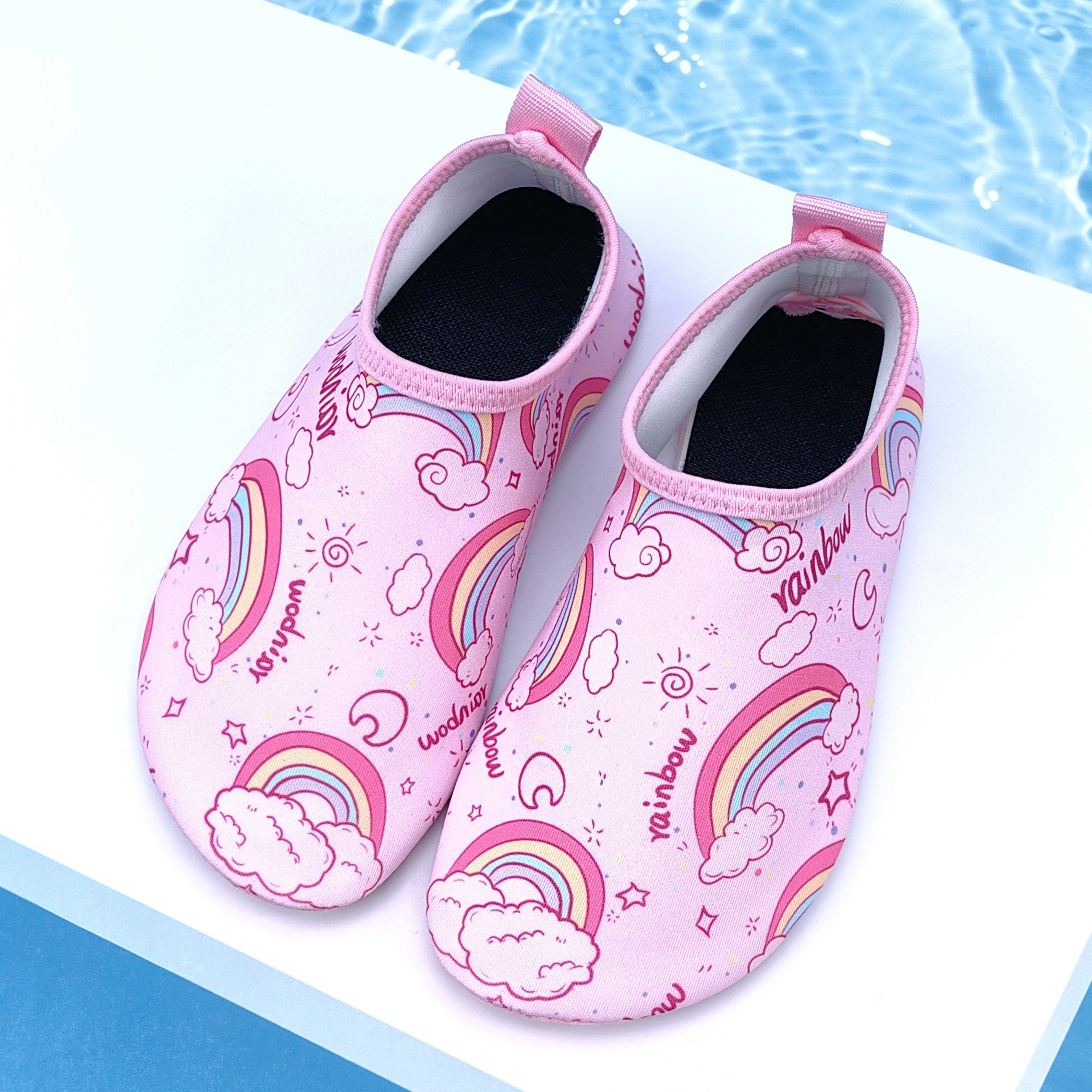 Детские водные тапочки легкие с мультяшным дизайном, легко надеваются для пляжа и водных развлечений