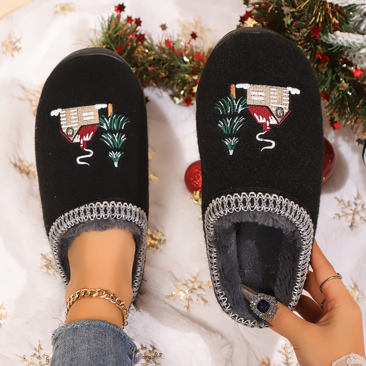 Women's Winter Embroidered Warm Indoor Slippers Comfortable