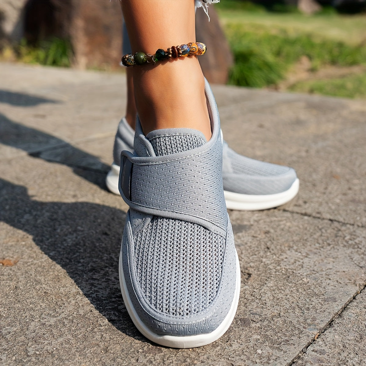 Ayollar uchun nafas oladigan, engil sport poyafzallari kundalik kiyim uchun