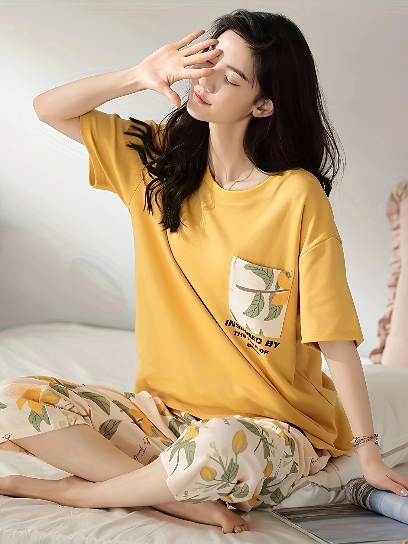 Women's Floral Print Summer Loungewear Set Short Sleeve Tee Capris