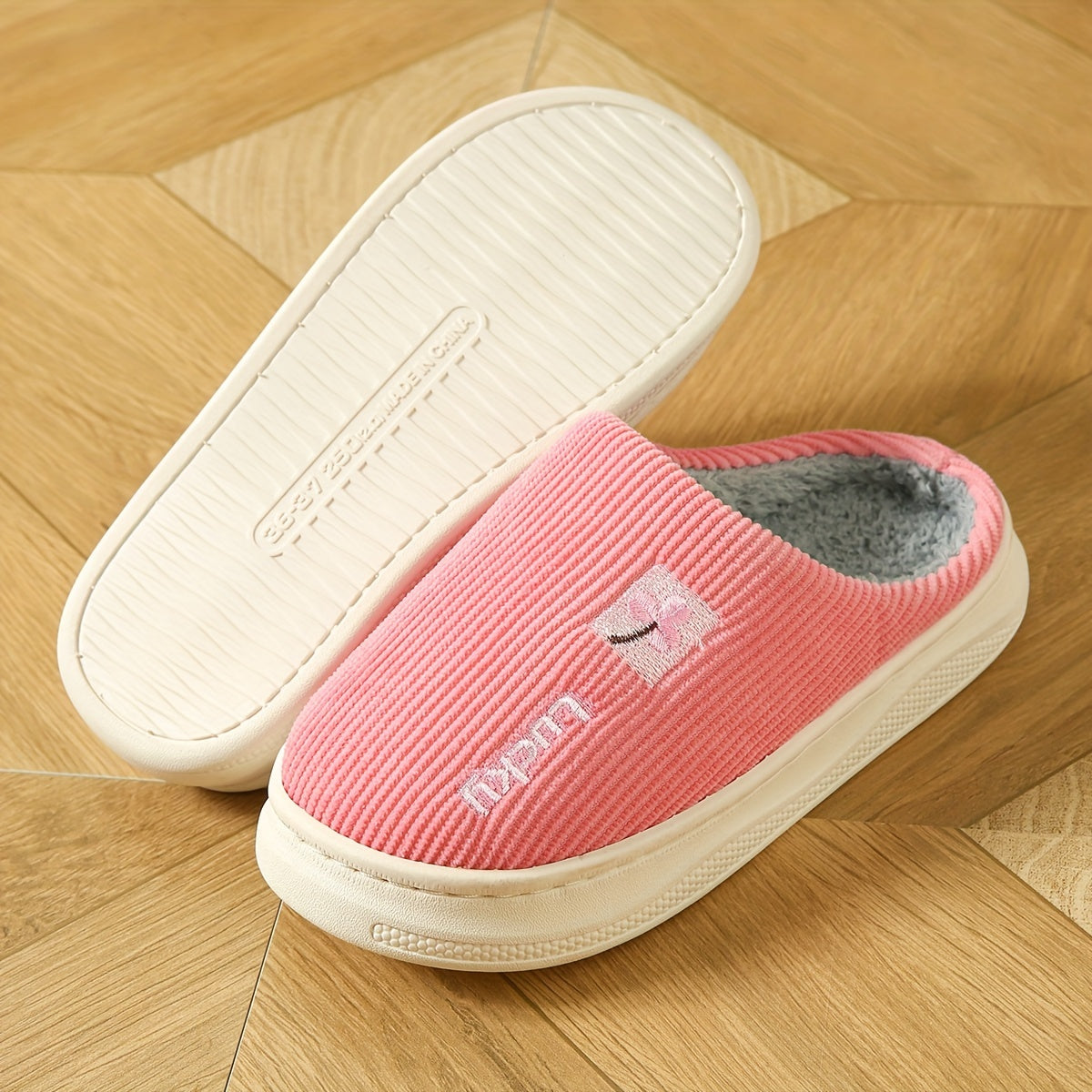 Ayollar uchun plüsh mo'rtli ichki chanoq, issiq qish yotoq xonasi poyabzali