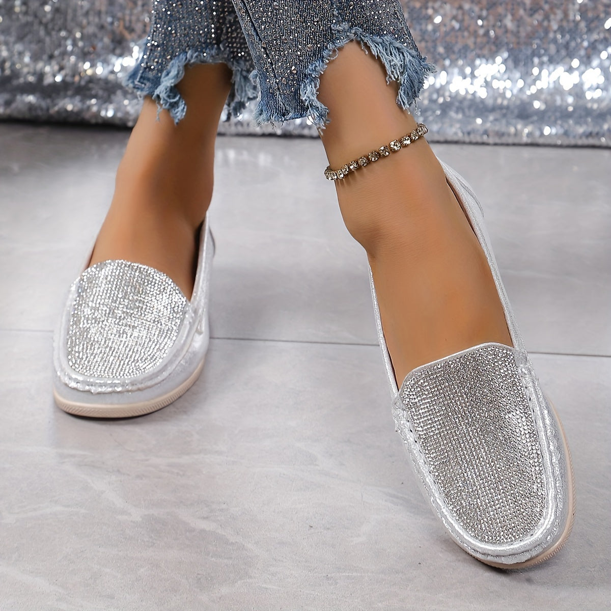 Women's Stylish Flat Shoes With Round Toes and Simple Design