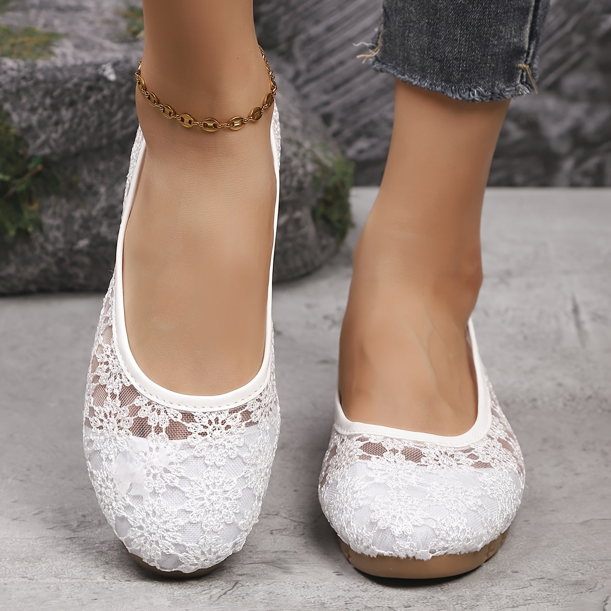 Women's Floral Embroidered Breathable Lace Ballet Flats Slip-On Casual Shoes