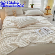 All-Season White Polyester Knitted Blanket for Bed Sofa Travel Camping