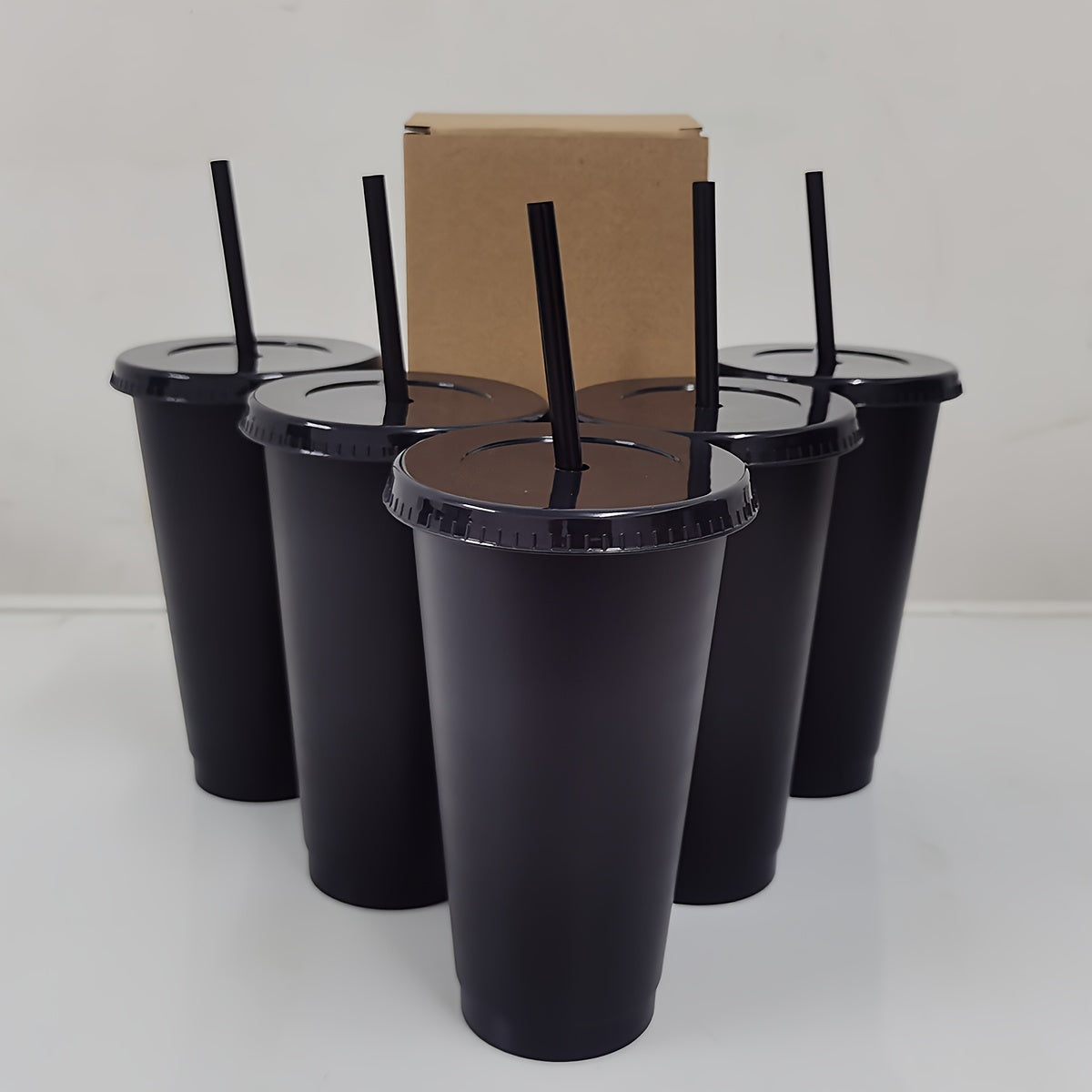 Reusable Plastic Cups with Straws and Lids, 5-Pack for Parties and Gifts