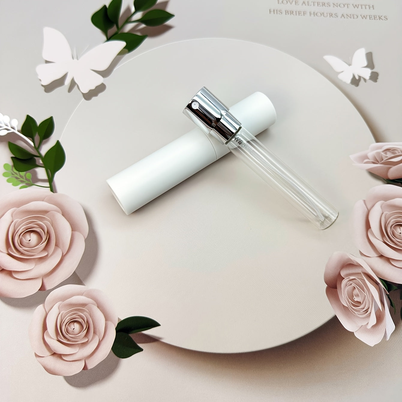 Набор подставок для мерных чашек с белыми кофейными зернами, бутылкой для воды и весовой тарелкой