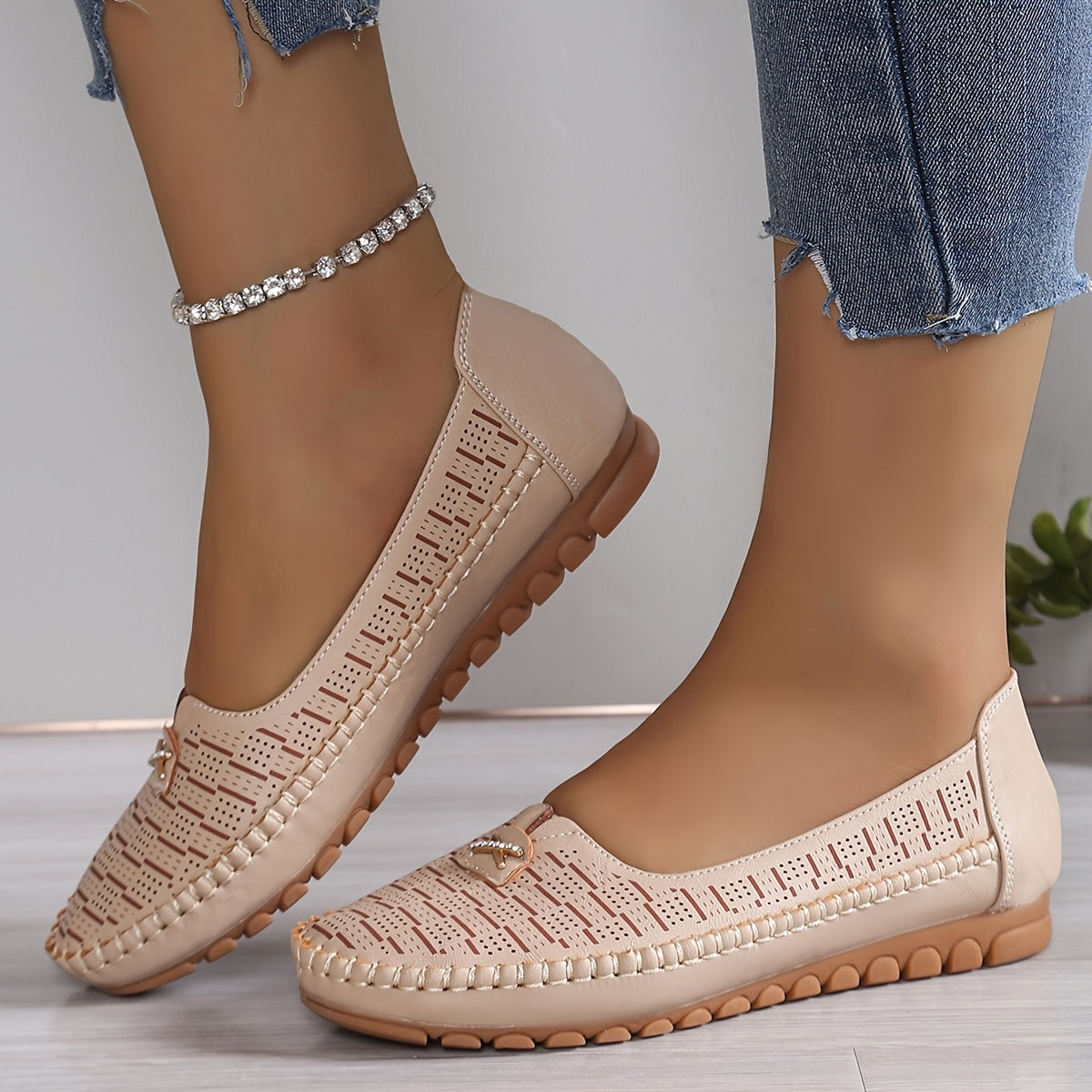 Women’s Slip-On Loafers Soft PU Flat Shoes Anti-Slip TPR Sole Comfortable