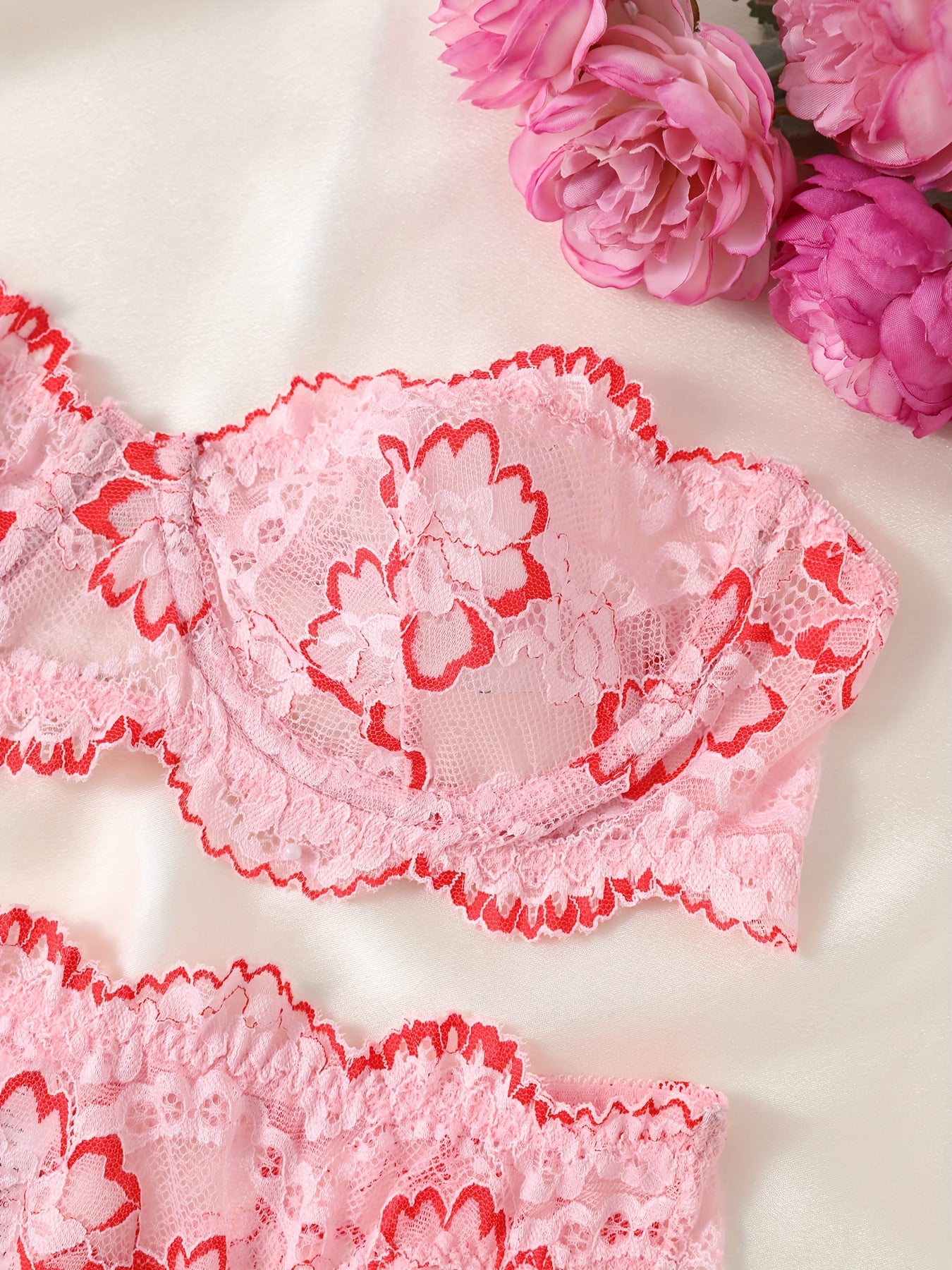 Women's Lace Lingerie Set Includes Tube Top Bra and Triangle Crotch Panty