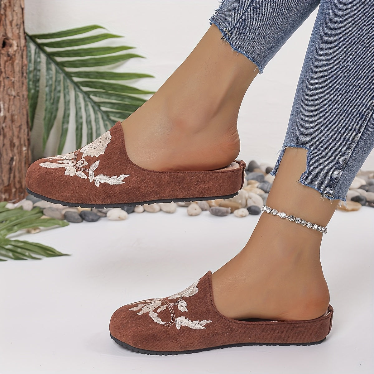 Women's Printed Comfortable Home Slip Ons for Indoor Use