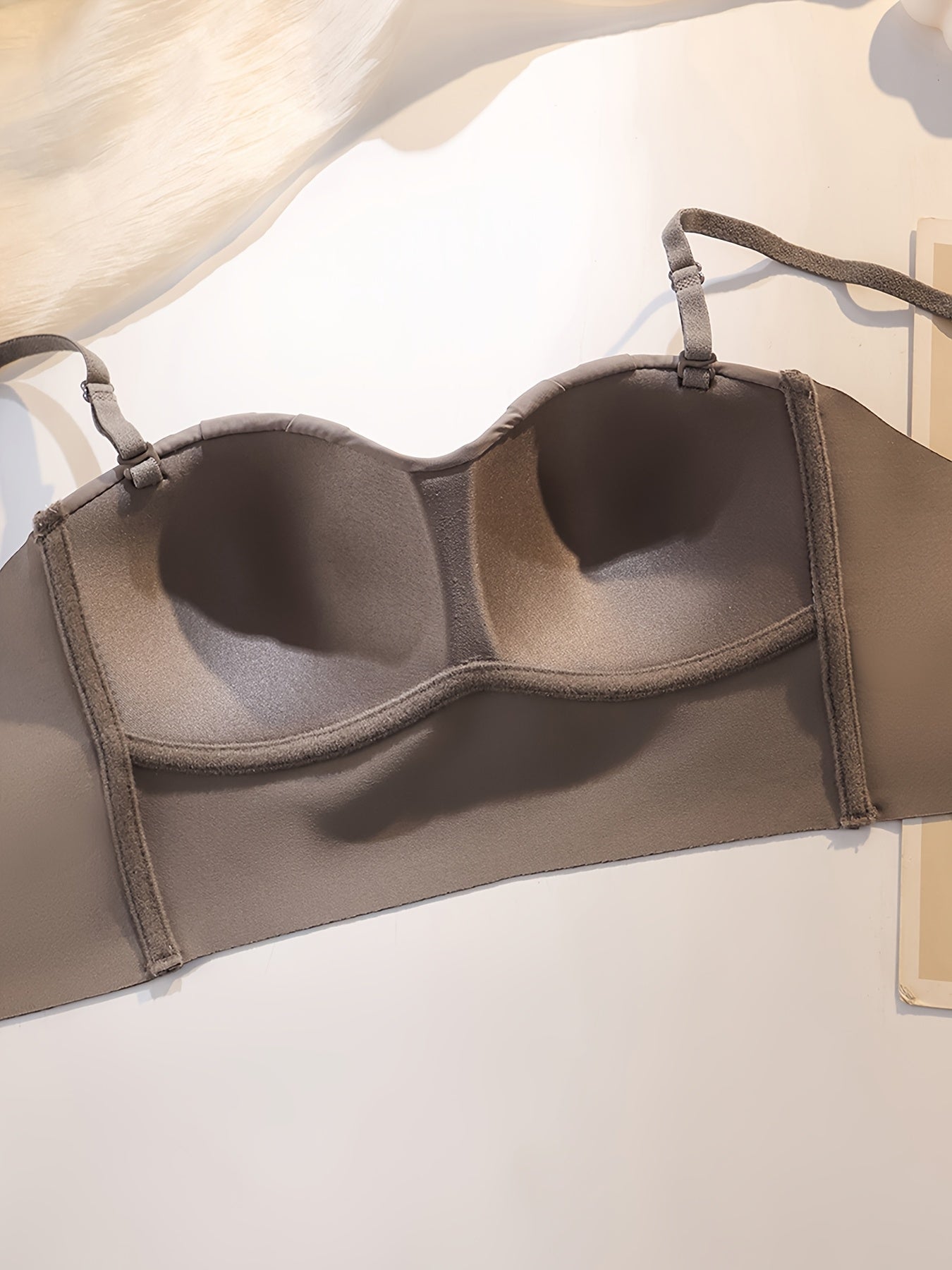 3-Pack Seamless Strapless Bandeau Brasslar, Ayollar uchun O'chirilmaydigan Yostiqchalar bilan