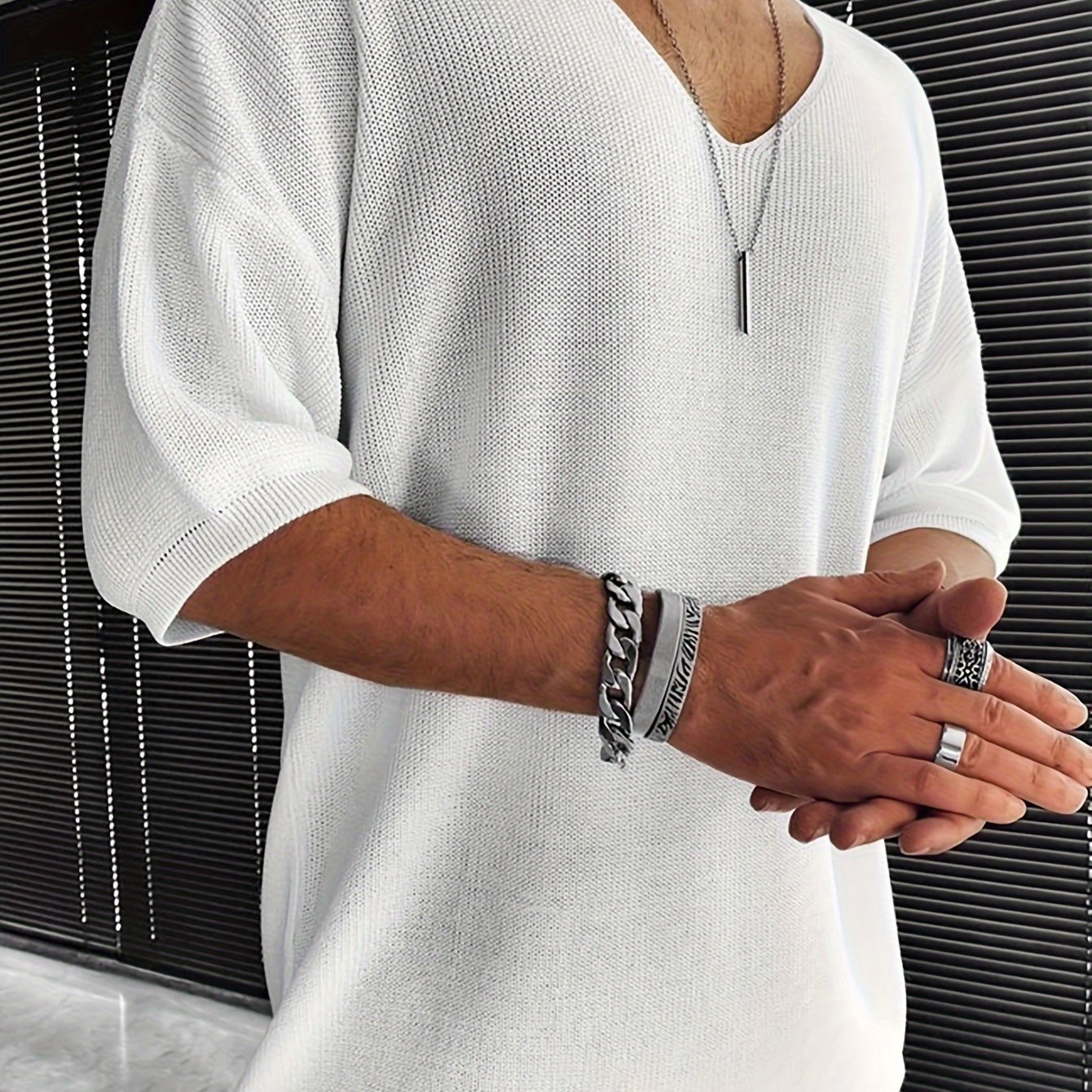 Men's Plus-Size Casual V-Neck Knit Sweater Summer Loose Fit Solid Color