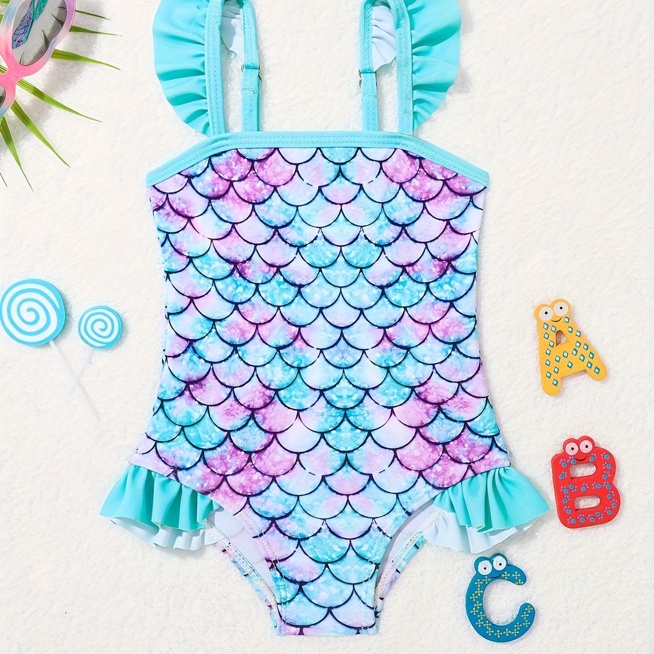 Qizlar uchun sevimli ananas naqshli bir qismli suzish kiyimi, tez quriydigan, cho'ziluvchan polyesterdan tayyorlangan, ruffle detali, bolalar uchun yelkasiz dizayn.