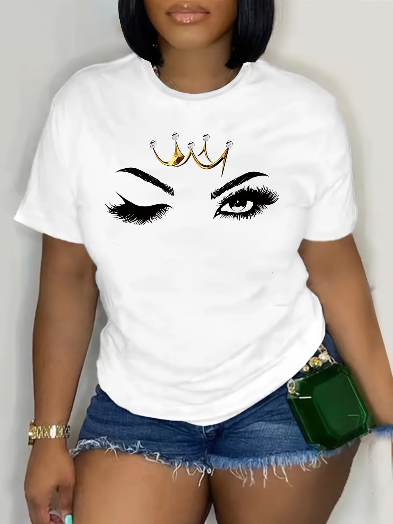 Plus Size Women's Graphic T-Shirt Cotton Casual Top with Crown Winking Eye Design