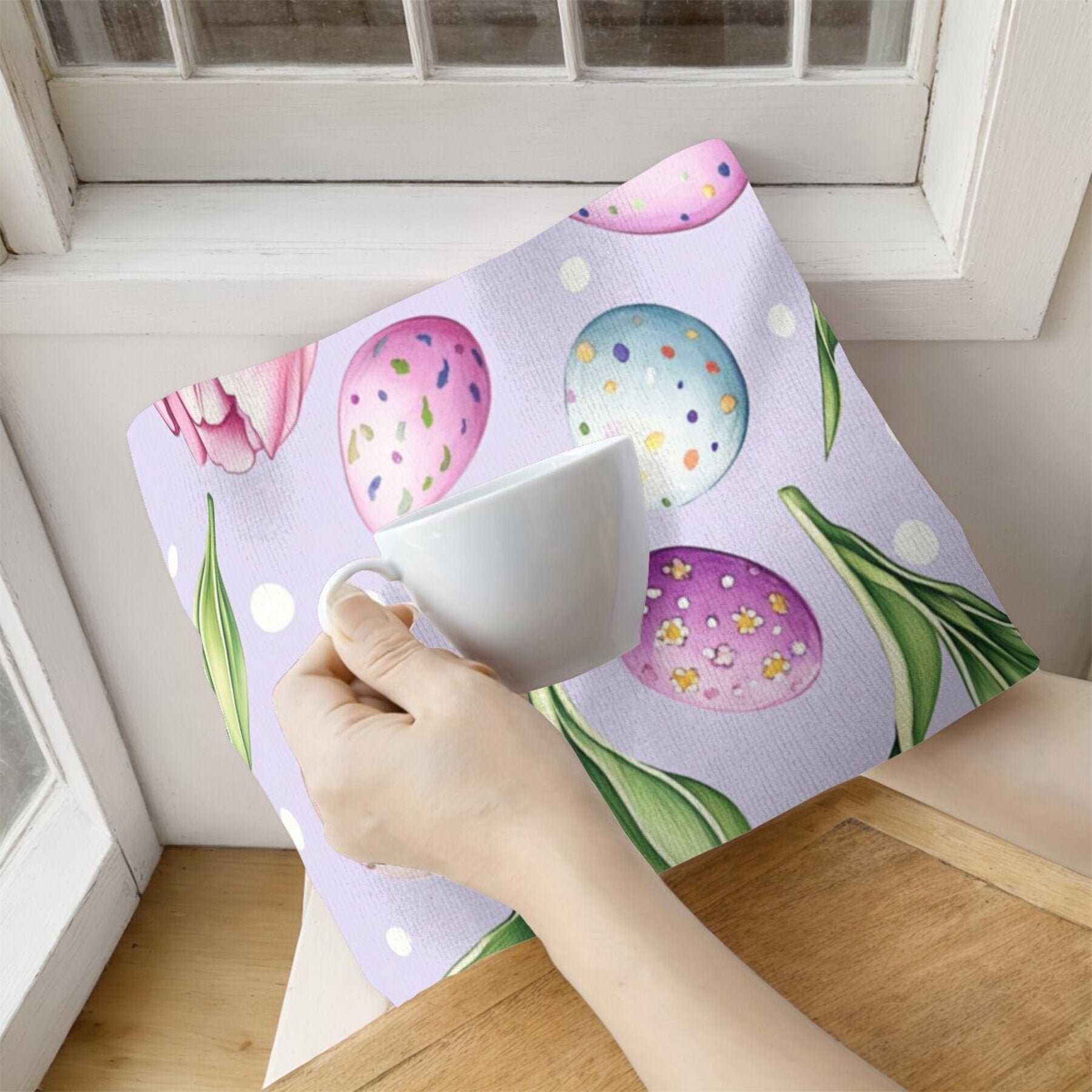 Набор из 2 кухонных полотенец к Пасхе с цветущими тюльпанами и яркими яйцами, полиэстер, нетканое полотно