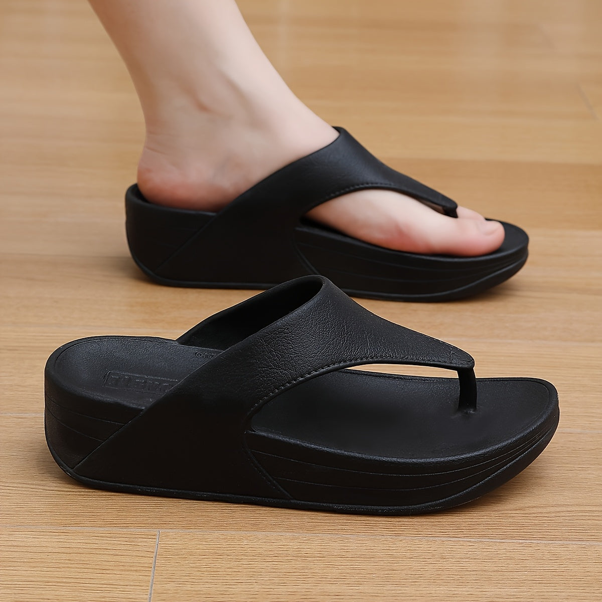 Ayollar uchun qora EVA flip-floplar ochiq barmoqli yozgi basseyn poyabzali