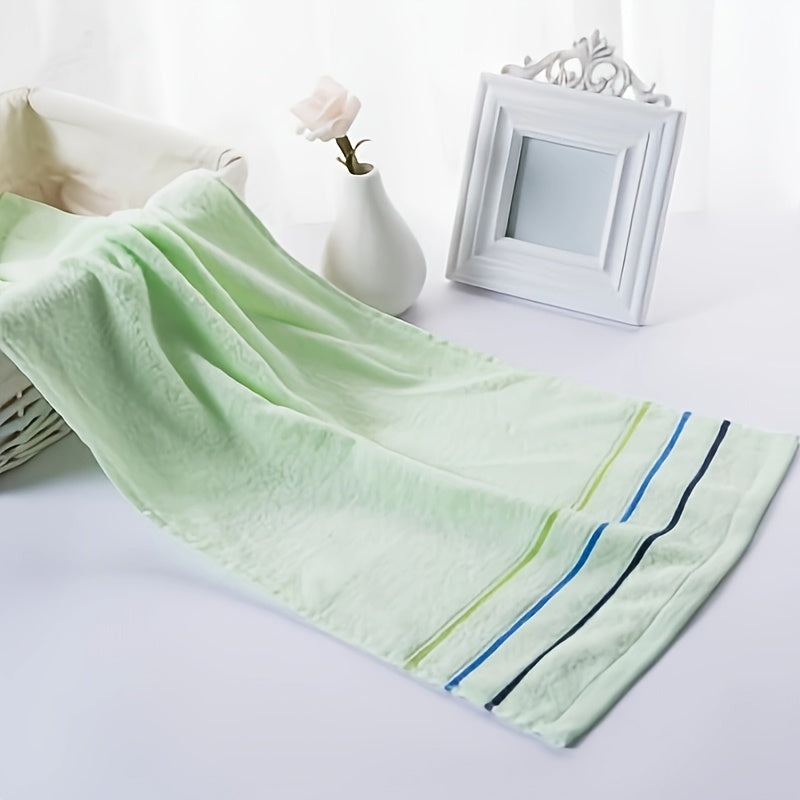 100% Cotton Towel Super Absorbent Contemporary Design Ideal for Christmas Hand Wash Dry Clean Safe