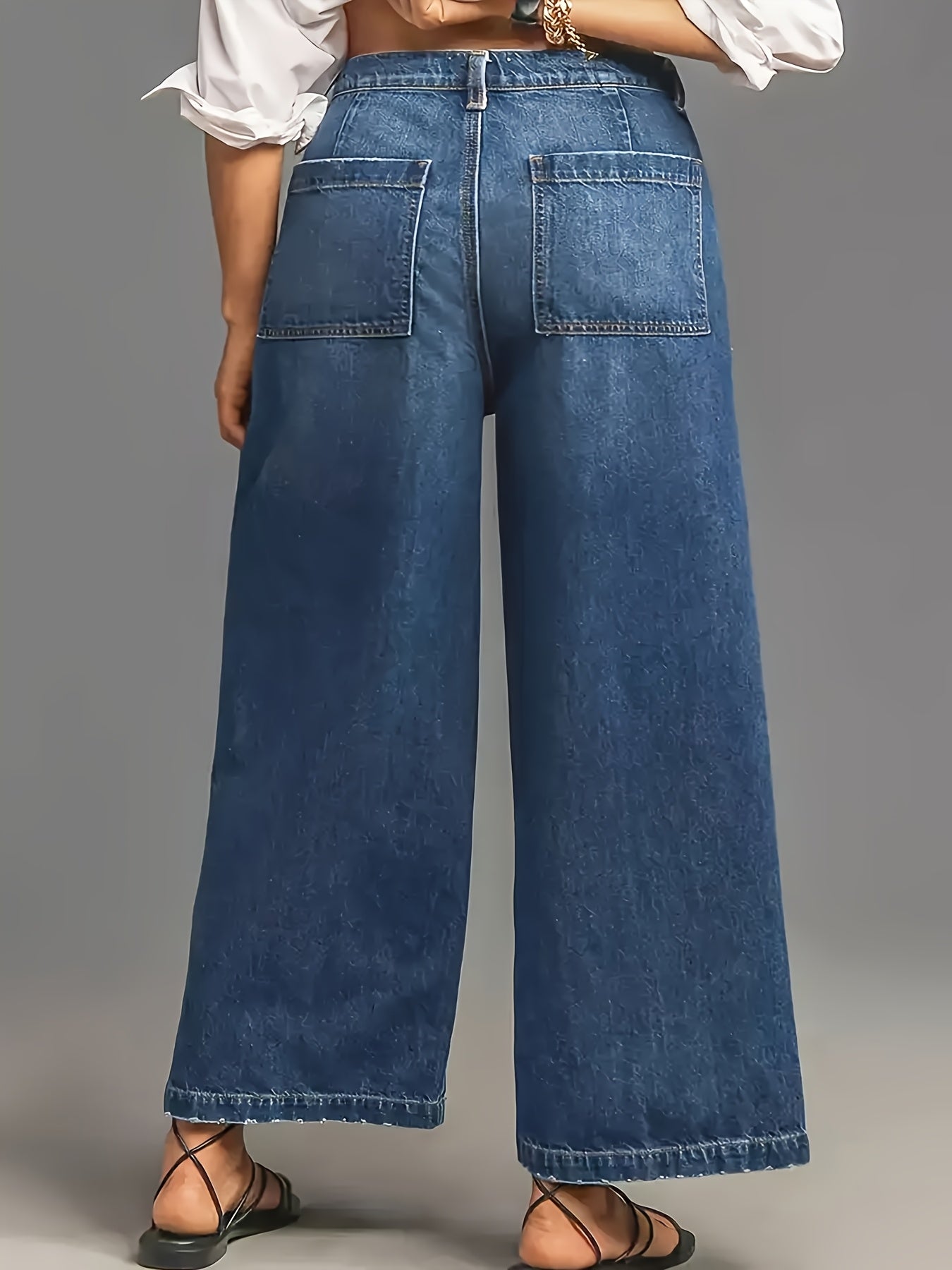 Women's Wide Leg High-Waisted Denim Jeans in Soft Blue Cotton with Pockets
