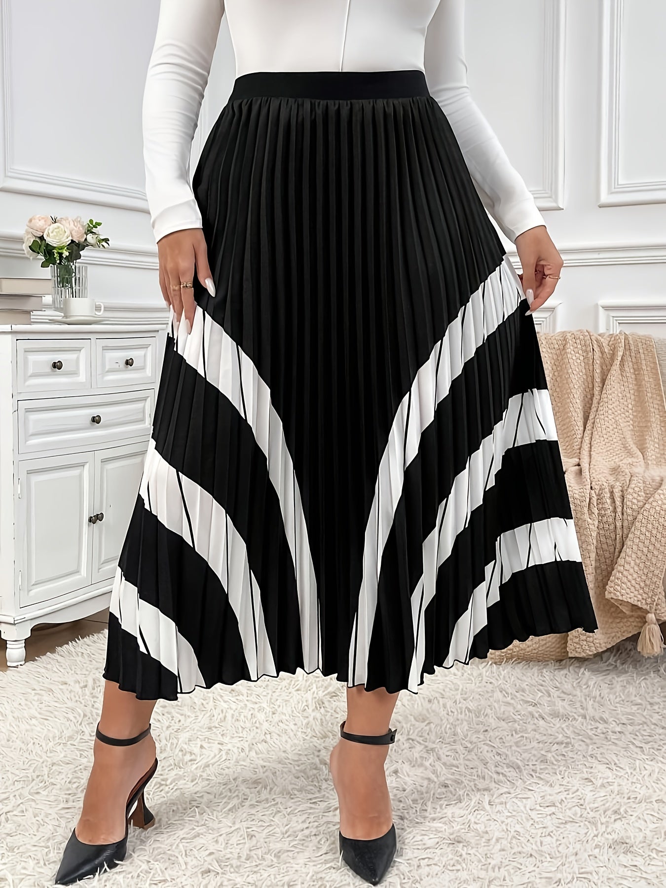 Plus Size Pleated Midi Skirt Geometric Pattern Black White All-Season