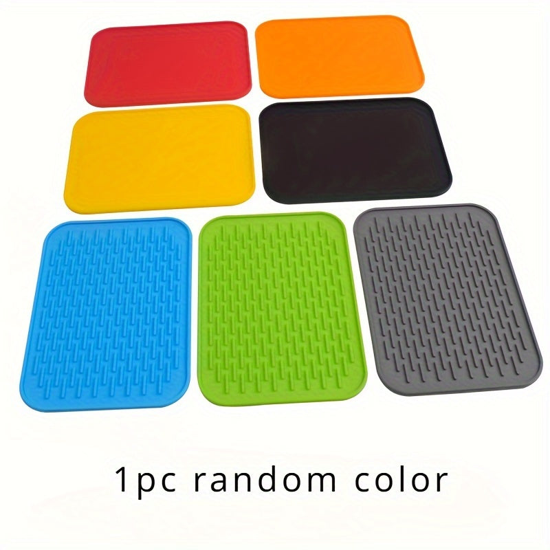 Silicone Trivet Mat for Hot Dishes Heat-Resistant Kitchen Accessory 1pc