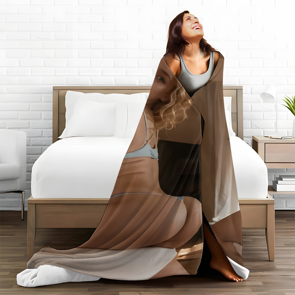 Flannel Throw Blanket with Stain-Resistant Fabric and Blonde Beauty Print for Living Room Bedroom Outdoor