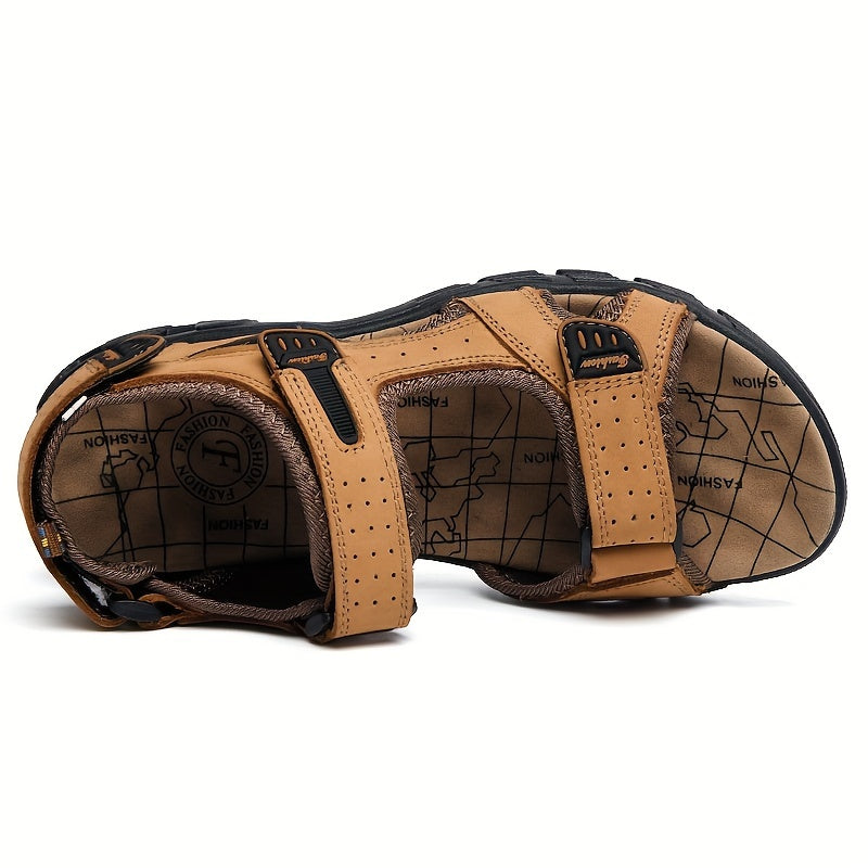 Erkaklar uchun nafas oladigan charm sandallar, yopiq va ochiq yopishqoq, sirpanmaydigan kauchuk taglik, ochiq barmoq dizayni, ochiq havoda, tasodifiy va piyoda yurish uchun. Jigarrang rang. Ochiq havoda tasodifiy sandallar, ventilyatsiyalangan.