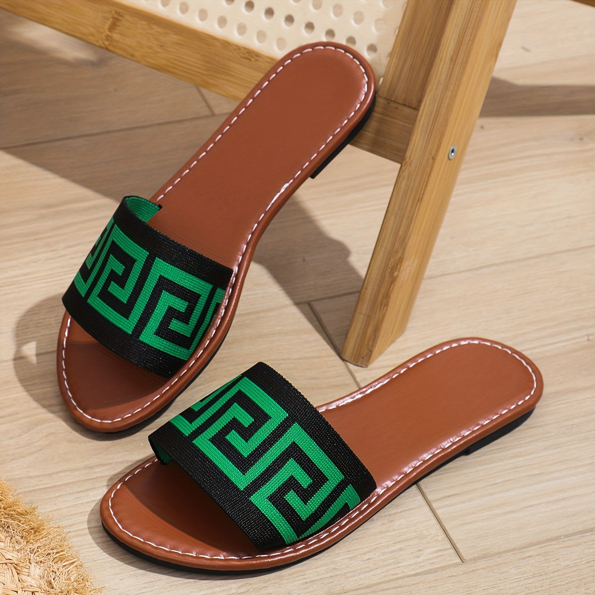 Women's Open-Toe Slip-On Sandals Black and White Striped Summer Beach Shoes