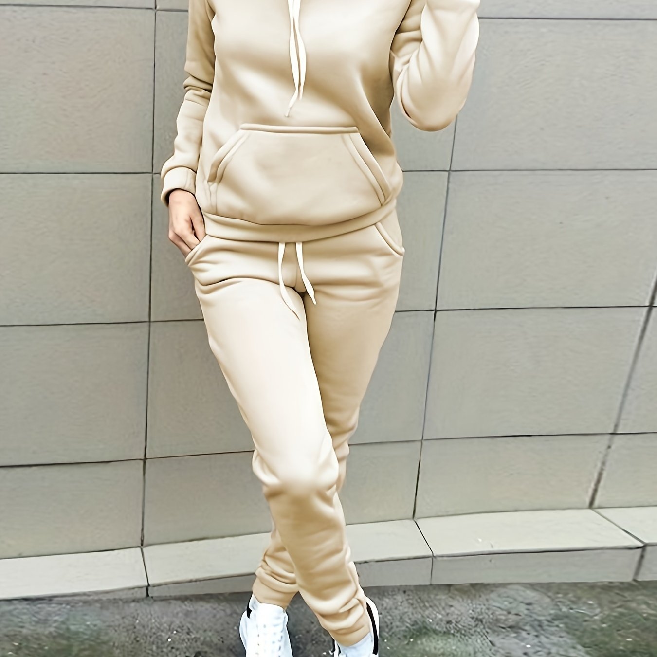 Women's Polyester Hooded Sweatshirt and Pants Set Solid Color Long Sleeve Casual Fall Winter