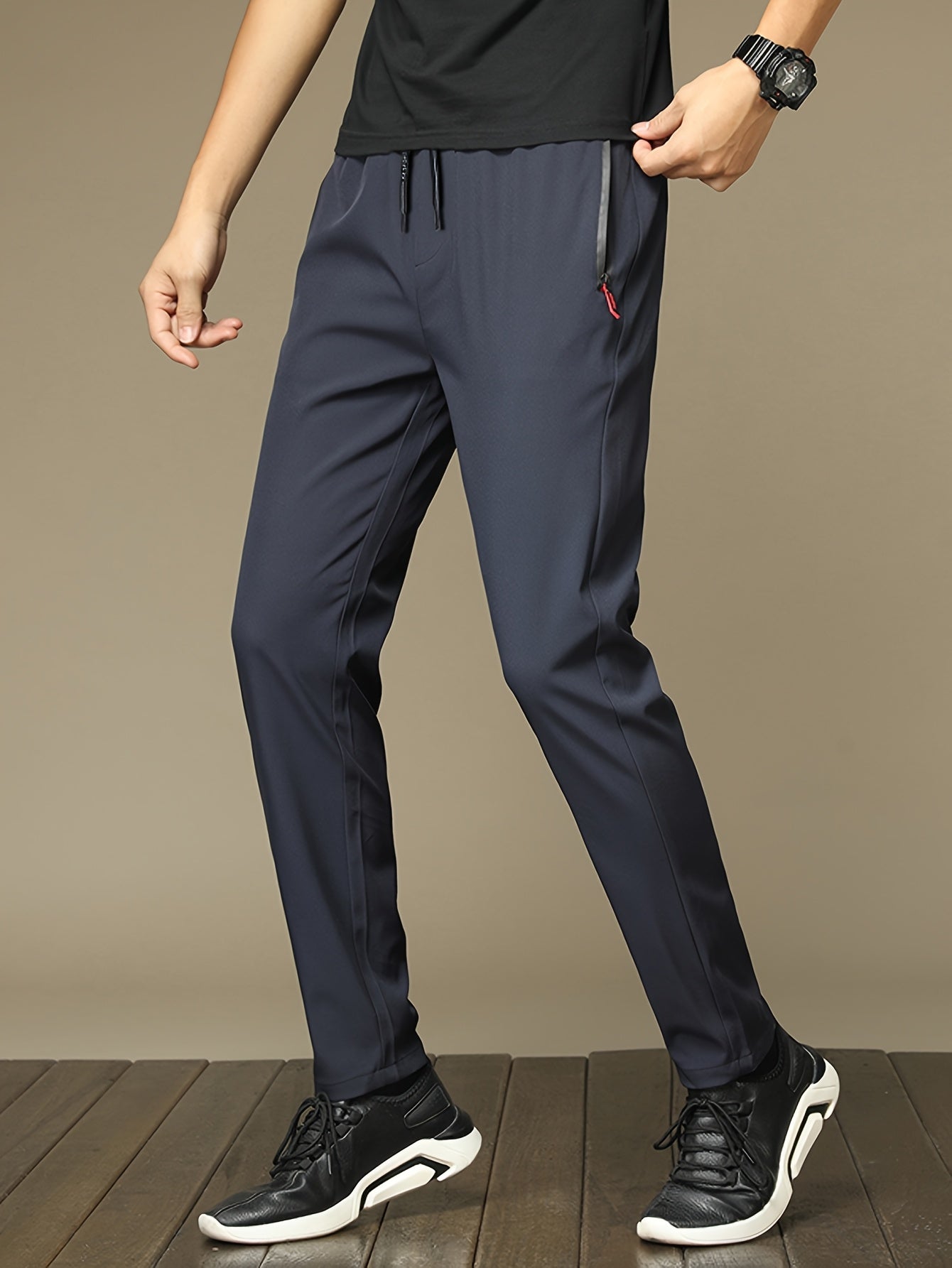 2-Pack Erkaklar uchun Tasodifiy Chiroq Poyabzal, Zip Kichik Cho'ntaklar bilan, Bir Rangli Polyester O'rta Belga Mos Keltirilgan Uzoq Shimlar, Yozga, Tashqi Sayohatga va Erkaklar uchun Sovg'a sifatida mos keladi.