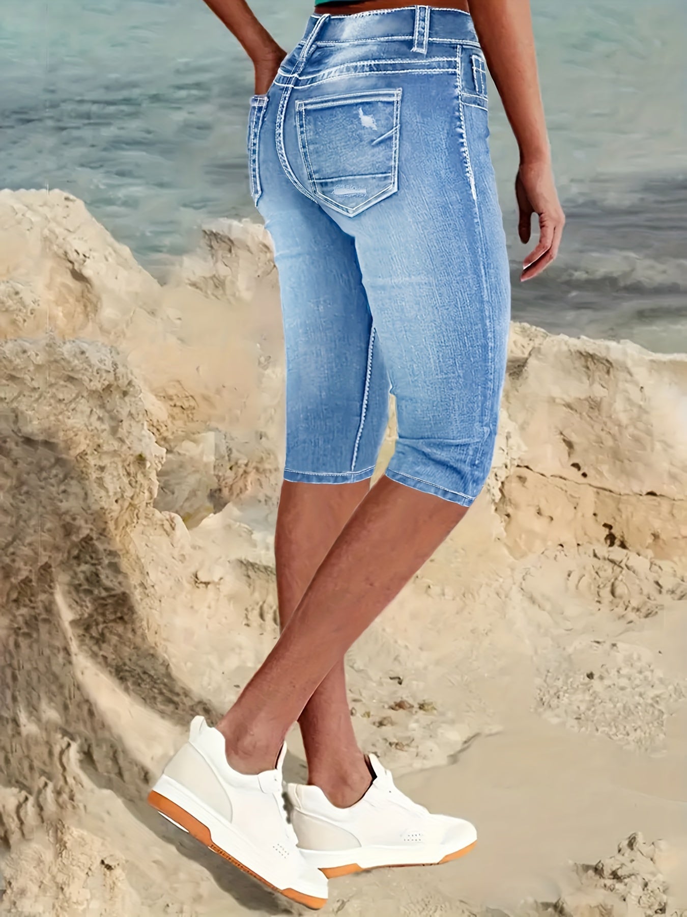 ayollar uchun katta o'lchamdagi vintage ilhomlangan denim kapri jinsi yuqori bel buzilgan