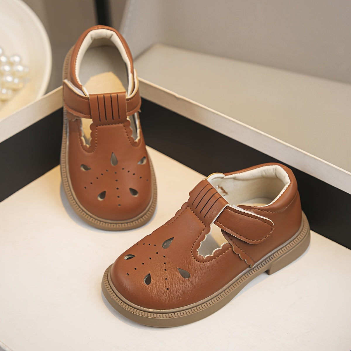 Girls Flats Spring Autumn Breathable Soft-Soled Princess Shoes Round Toe PU Comfortable