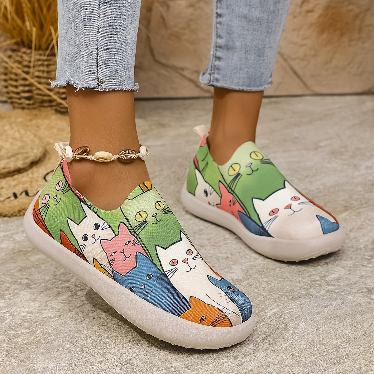 Women's Cat Print Slip-On Sneakers Breathable Mesh Lightweight Casual Shoes