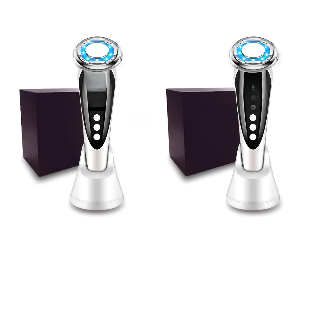 Masajeador facial portátil de mano con carga USB y vibración suave en beige claro