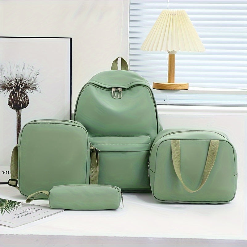 4 ta oddiy sayohat ruksaklari to'plami, bir rangda va katta sig'imga ega, maktab yoki sayohat uchun ideal.