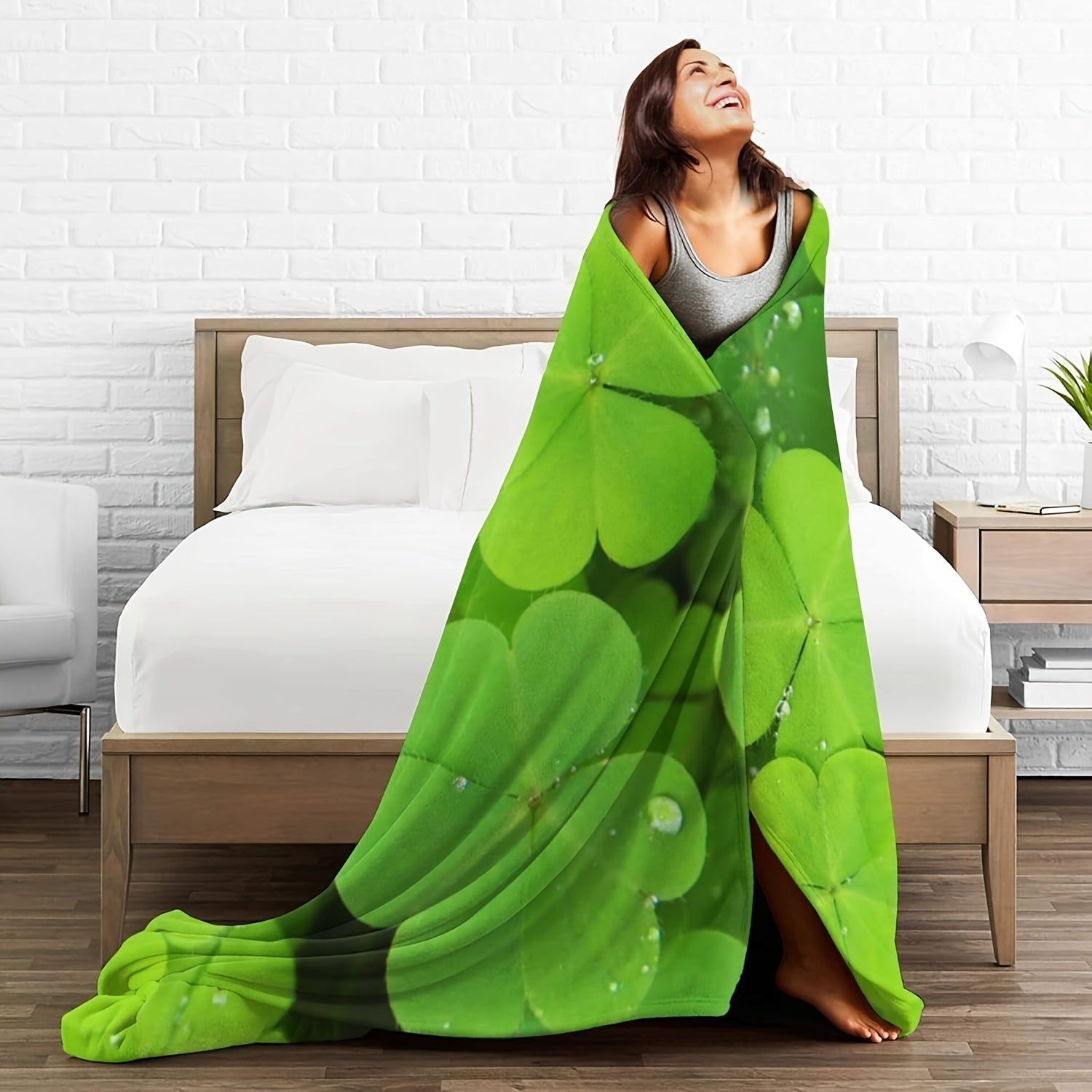 Green Four-Leaf Clover Lucky Shamrock Flannel Throw Blanket All-Season Cozy Quilted