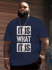 Erkaklar uchun "IT IS WHAT IT IS" grafik futbolkasi - qora polyester, qalin oq yozuvlar, dumaloq bo'yin, mashinada yuvish mumkin, katta o'lchamda