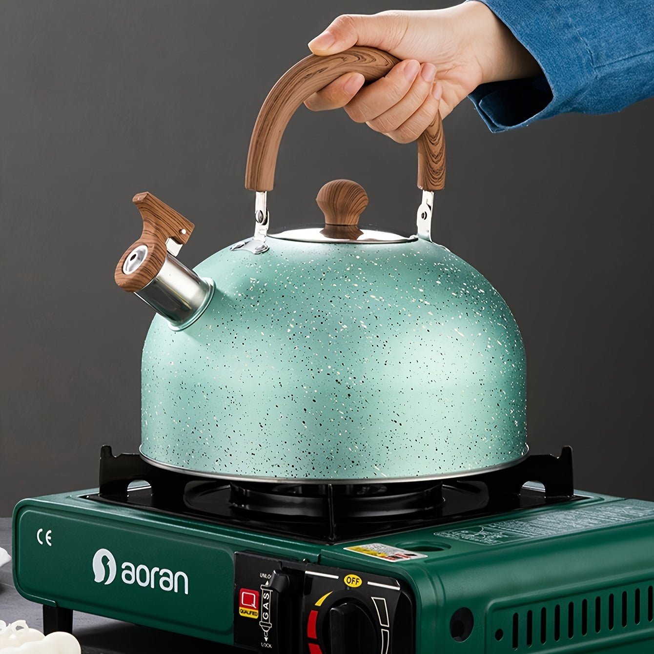 Stainless Steel Boiling Water Kettle with Flat Bottom Whistle for Daily Use