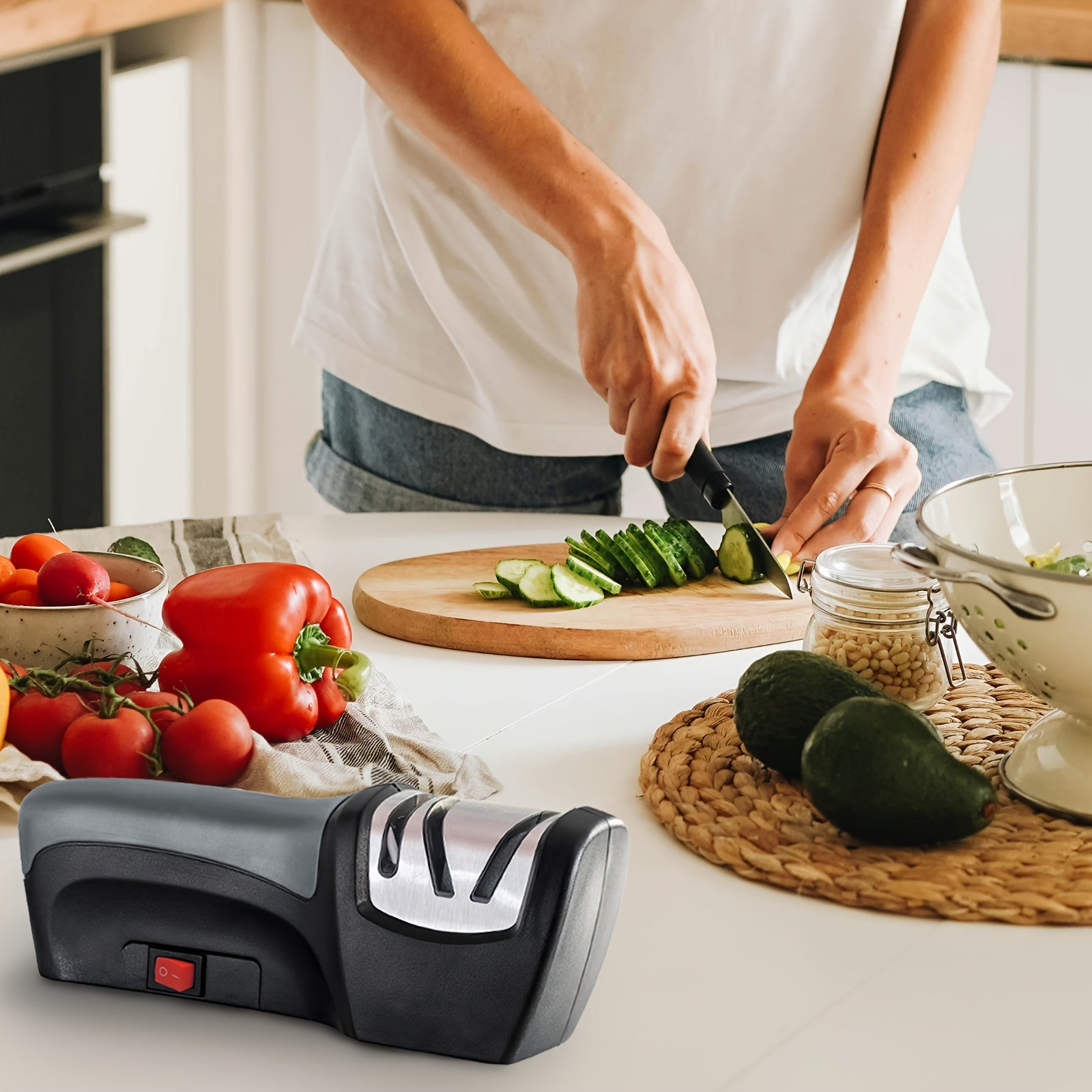 Электрическая точилка для ножей USB портативная с синтетическими колесами, керамическими стержнями, нескользящей основой