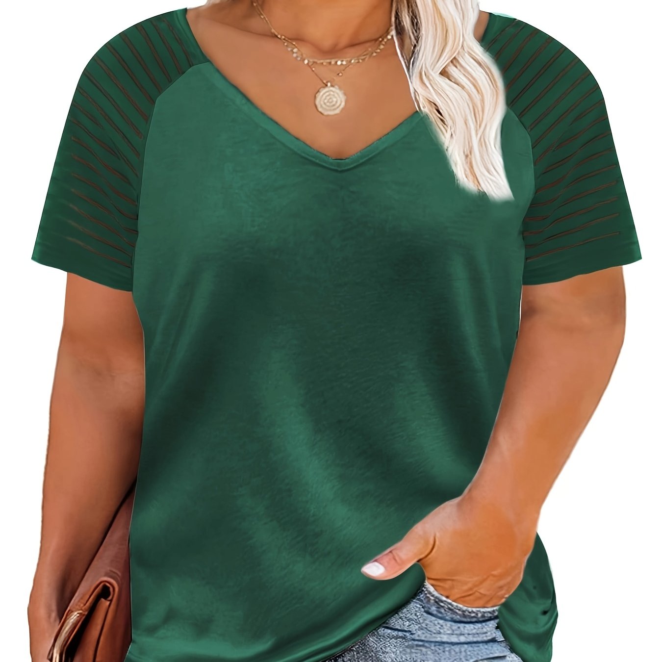 Plus Size Women's V-Neck Short Sleeve T-Shirt with Stretch