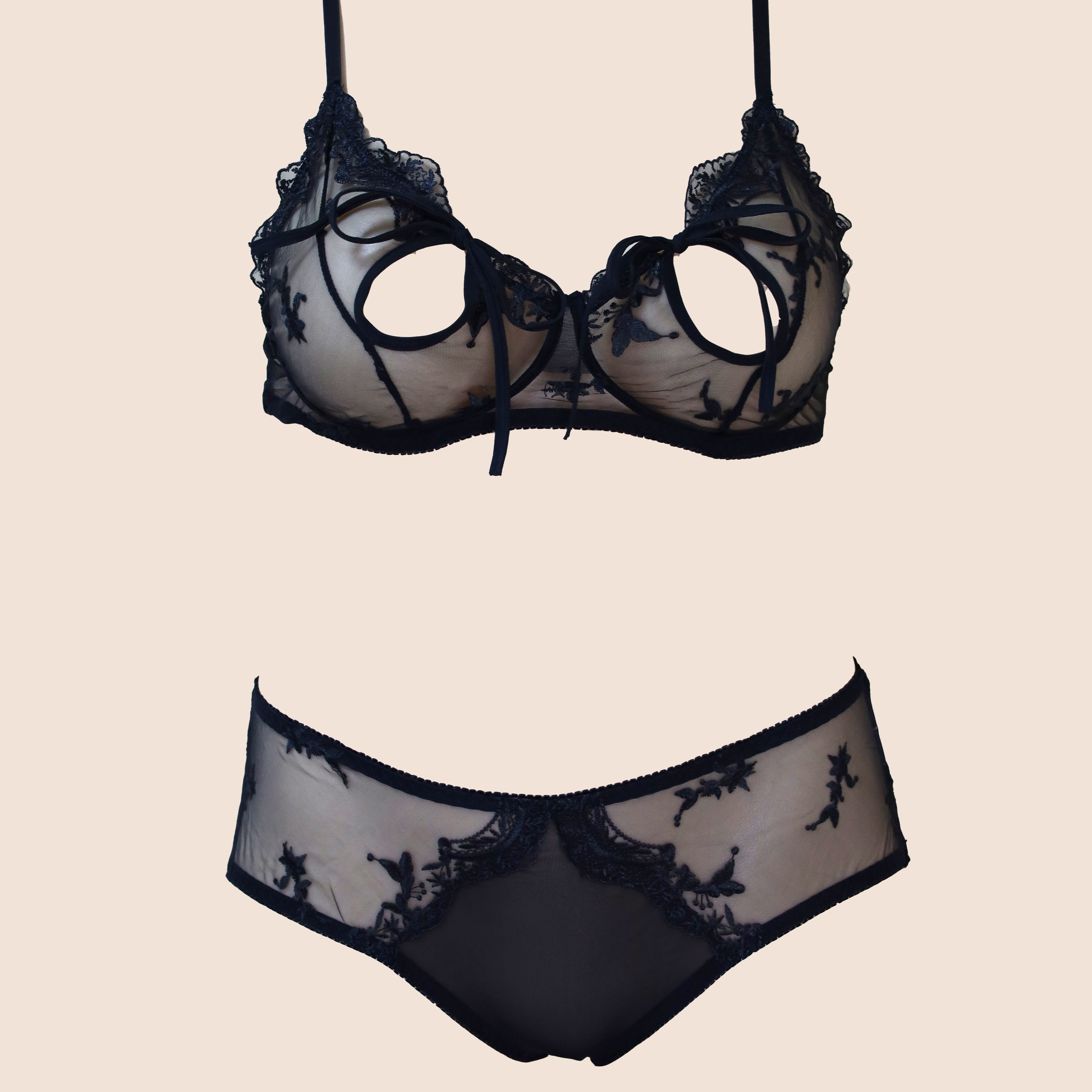 Women's Plus Size Sheer Mesh Lingerie Set with Tie Detail