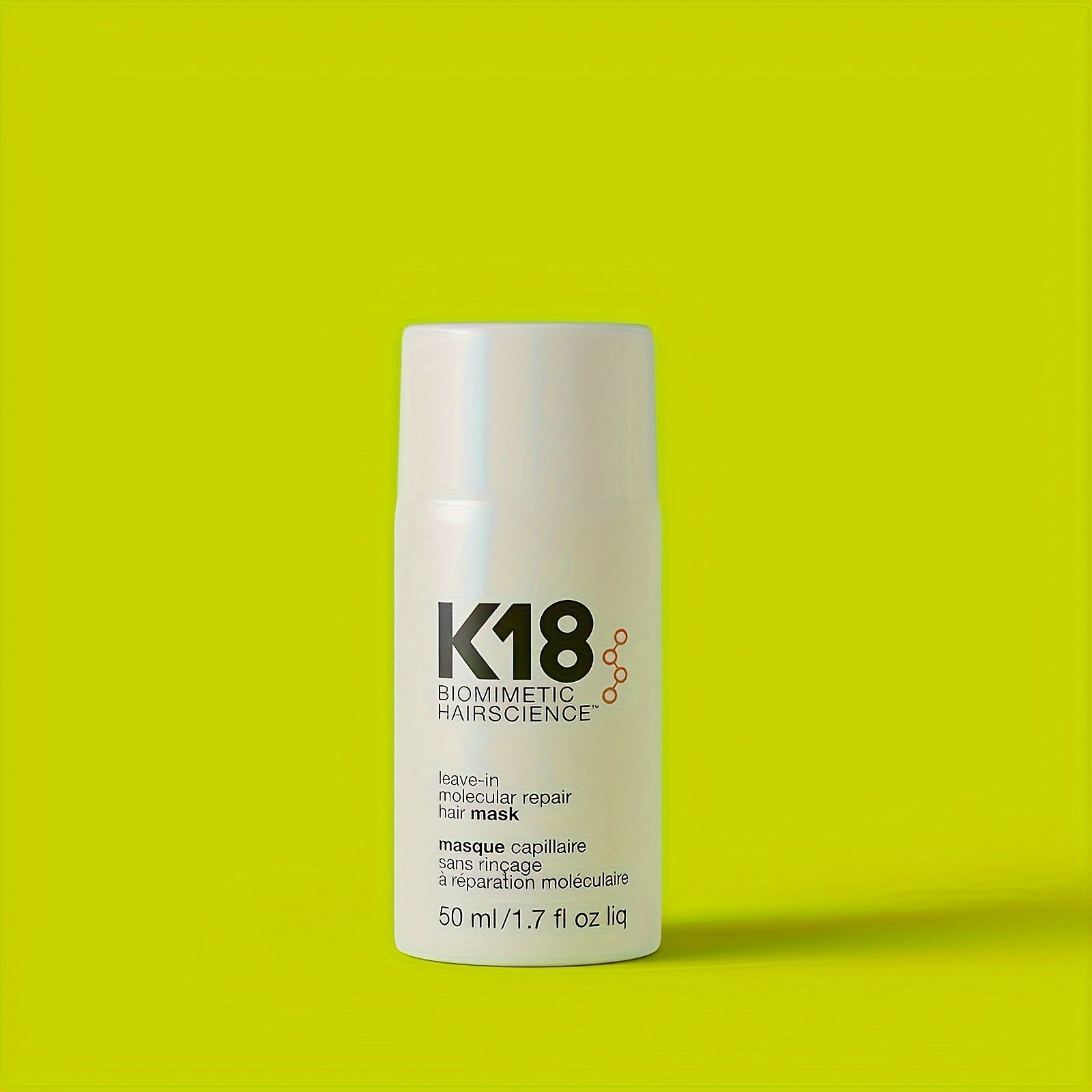 Молекулярная несмываемая маска для волос восстанавливает сухие или поврежденные волосы и исправляет повреждения от цвета и тепла.