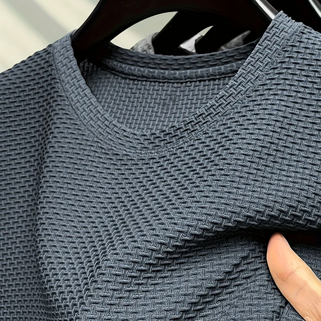 Men's Breathable Stretch Solid Color T-Shirt for Casual Summer Activities