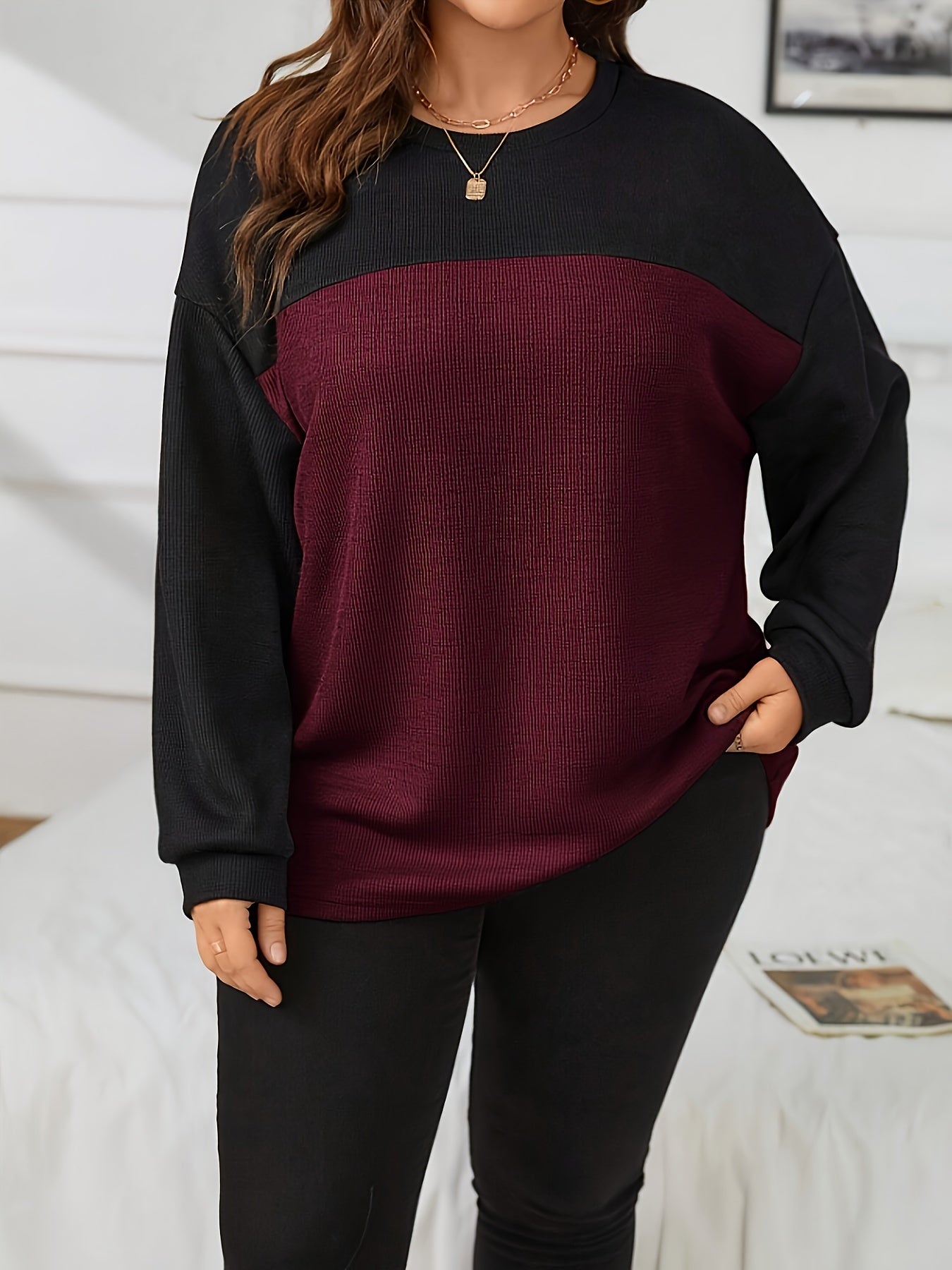 Sudadera holgada de colorblock para tallas grandes, casual, de manga larga y cuello redondo para mujer