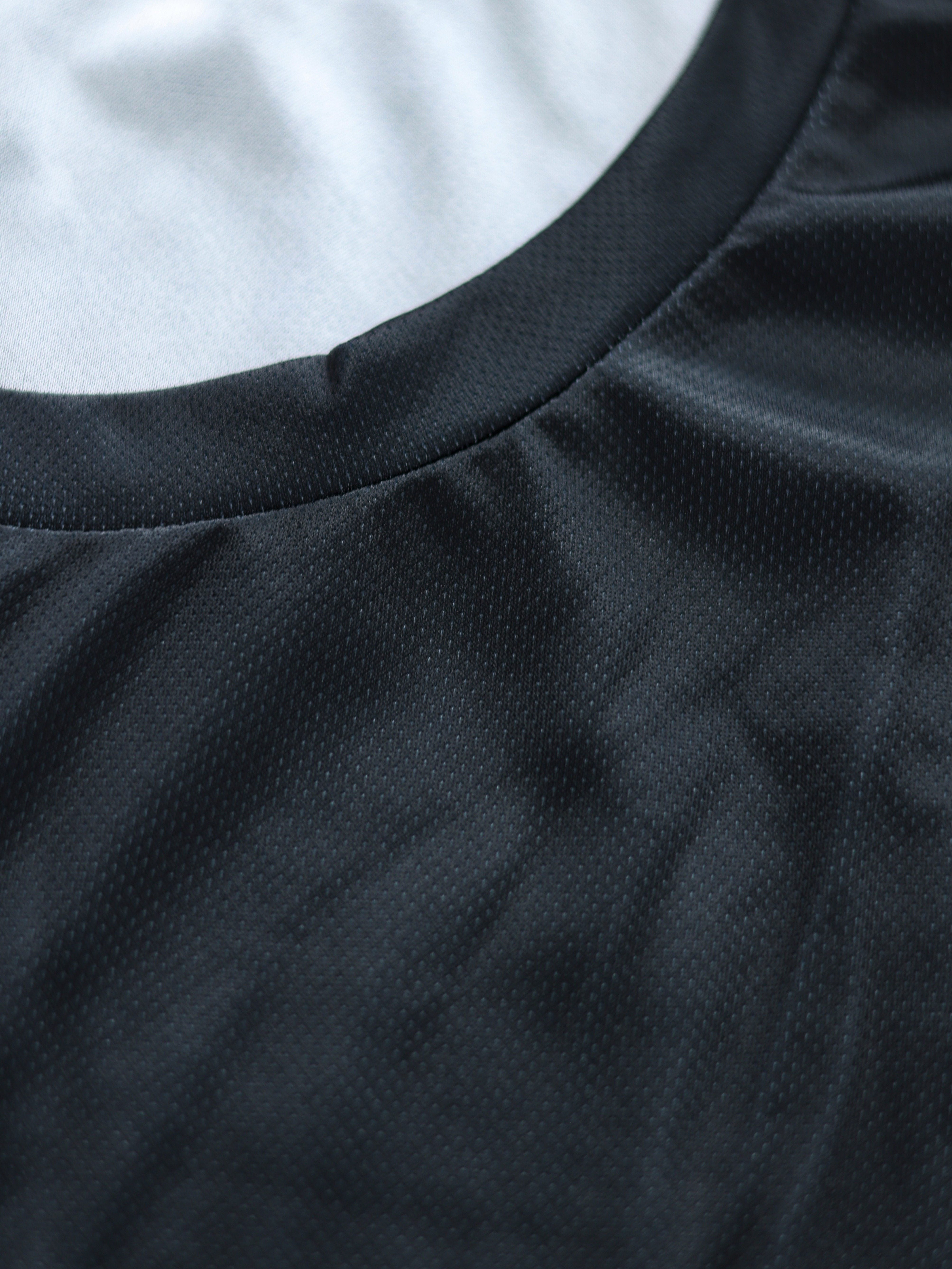 Men's Activewear Set T-Shirt and Breathable Shorts for Outdoor Sports