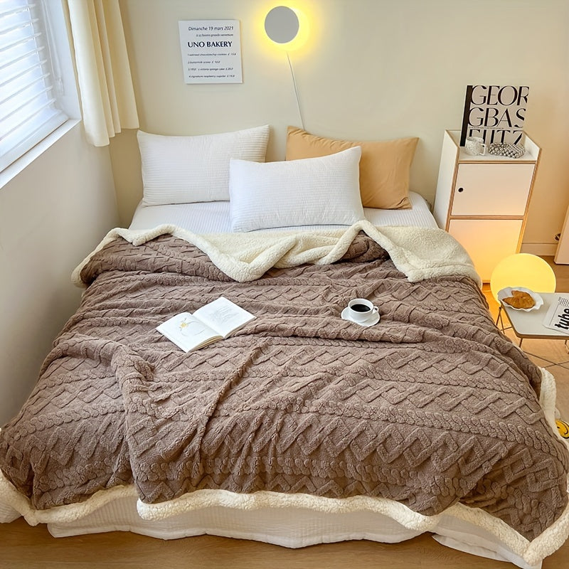 Dual-Sided Plush Blanket with Sherpa Fleece for All Seasons Polyester Knit Weave