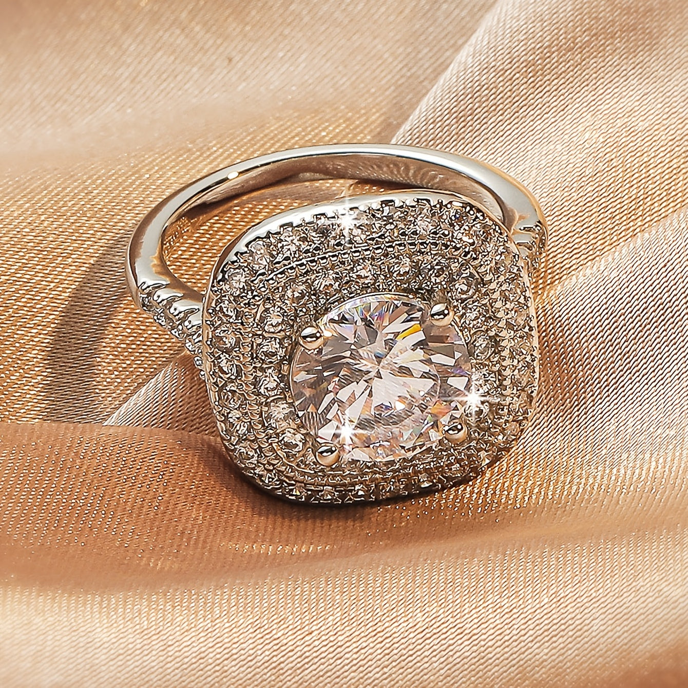 Women's Zirconia Ring for Weddings and Special Events