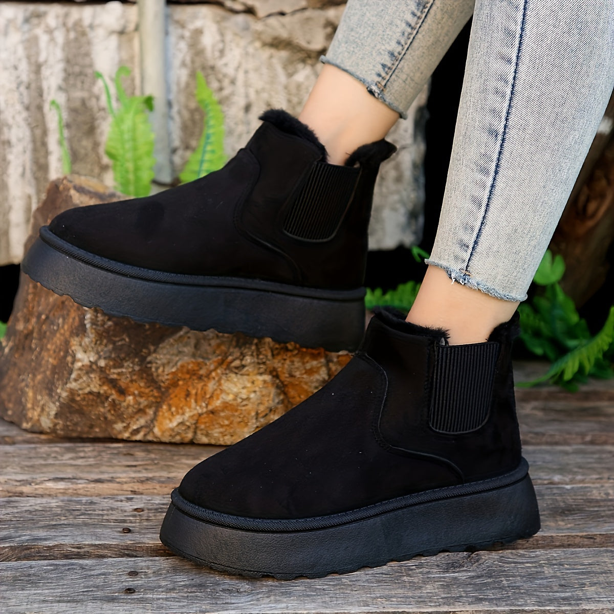 Women's Solid Color Platform Short Boots Casual Slip-On Plush Lined Shoes
